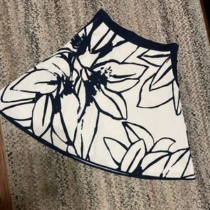 Ellen Tracy Skirt With Pockets